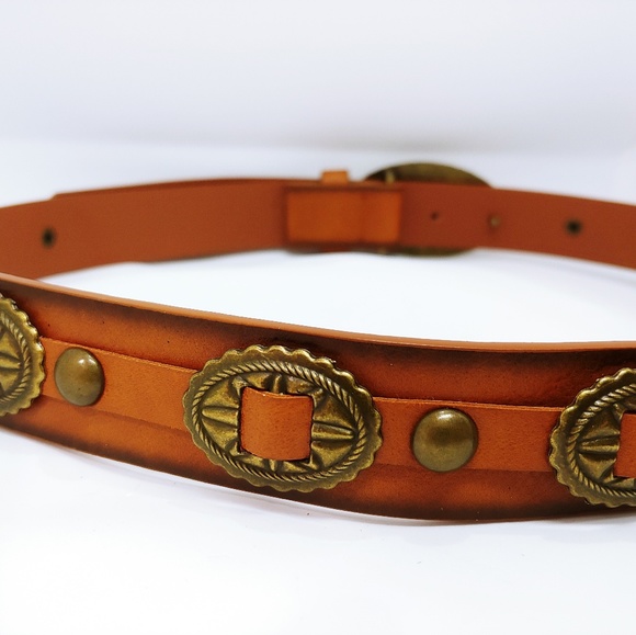 Southwestern style womens belt with solid buckle - Picture 2 of 7